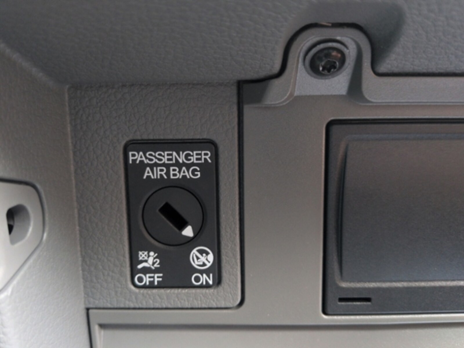 Volkswagen Crafter Kasten mittlerer Radstand – Bild 22