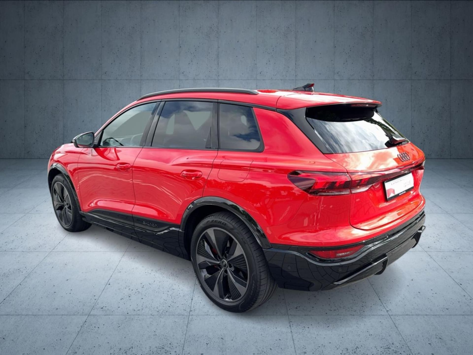 Audi SQ6 SUV e-tron