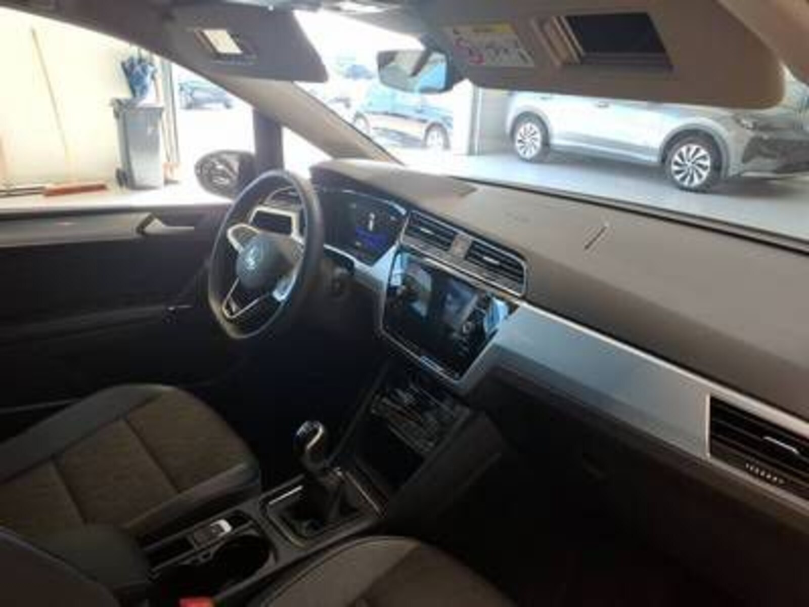 Volkswagen Touran – Bild 7