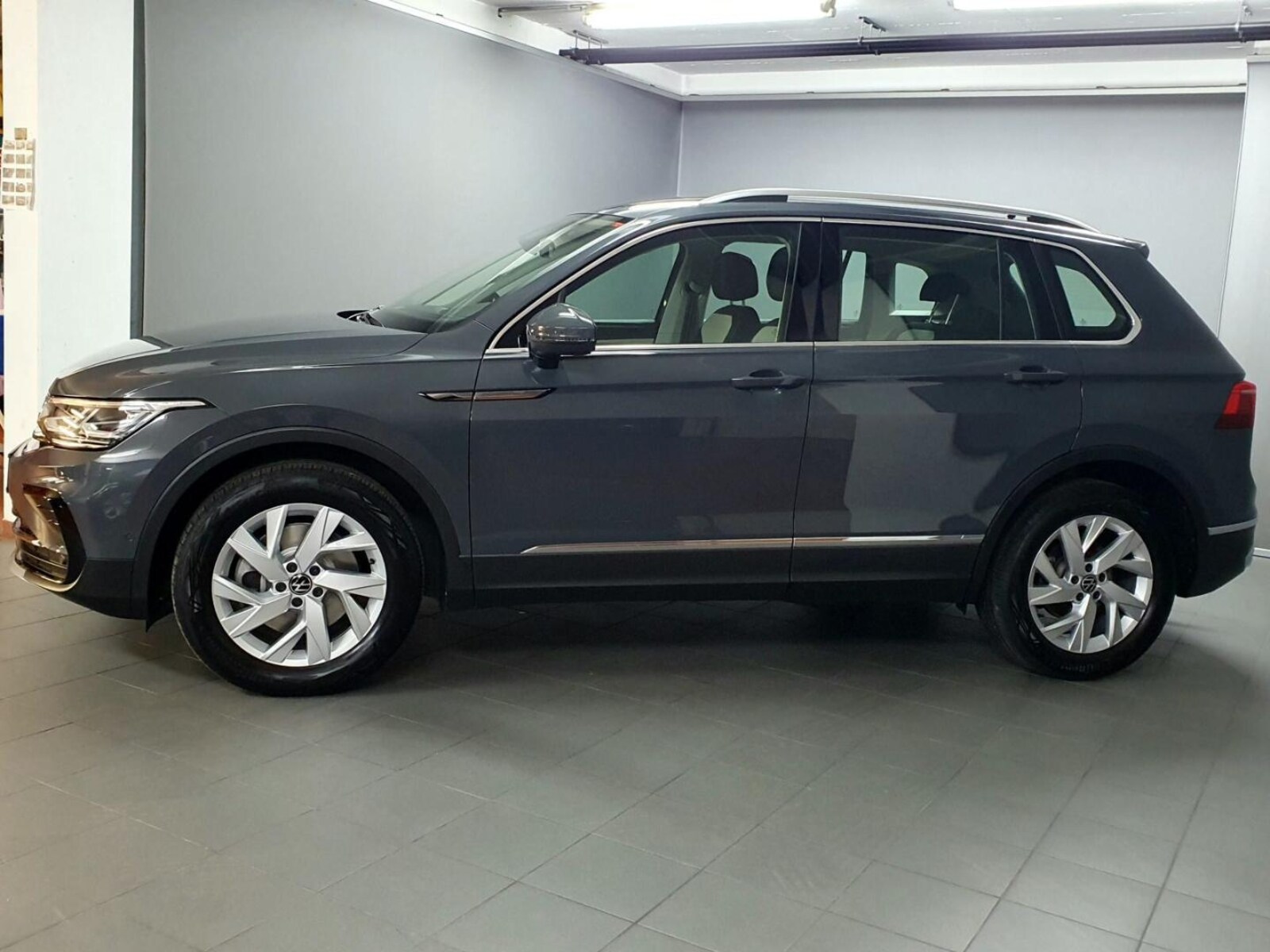 Volkswagen Tiguan – Bild 2