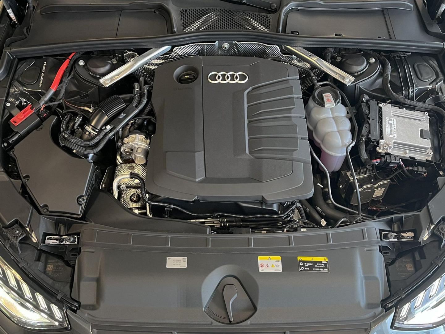 Image about Audi A4 Avant S line 40 TDI S tronic