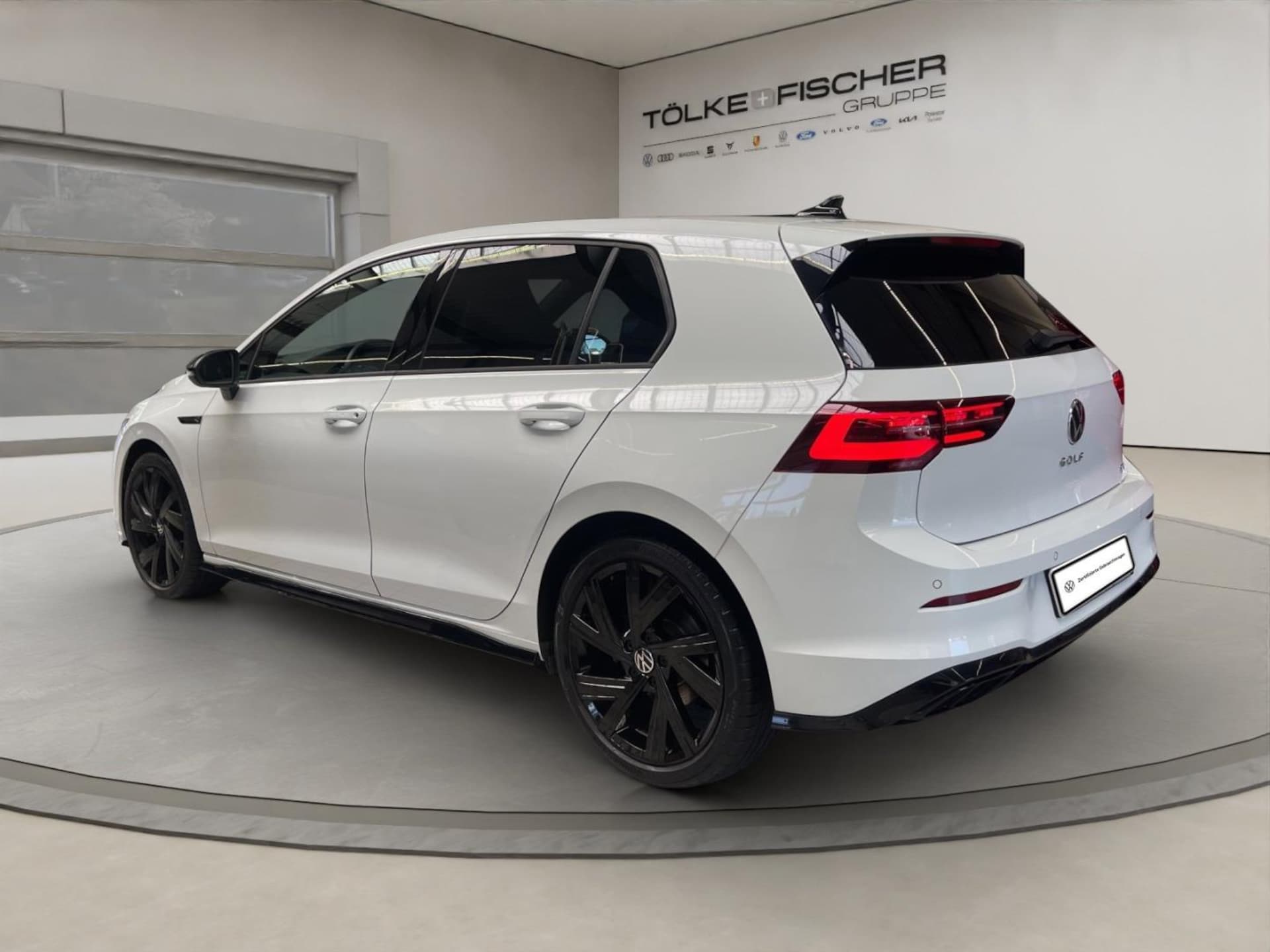 Volkswagen Golf R-Line