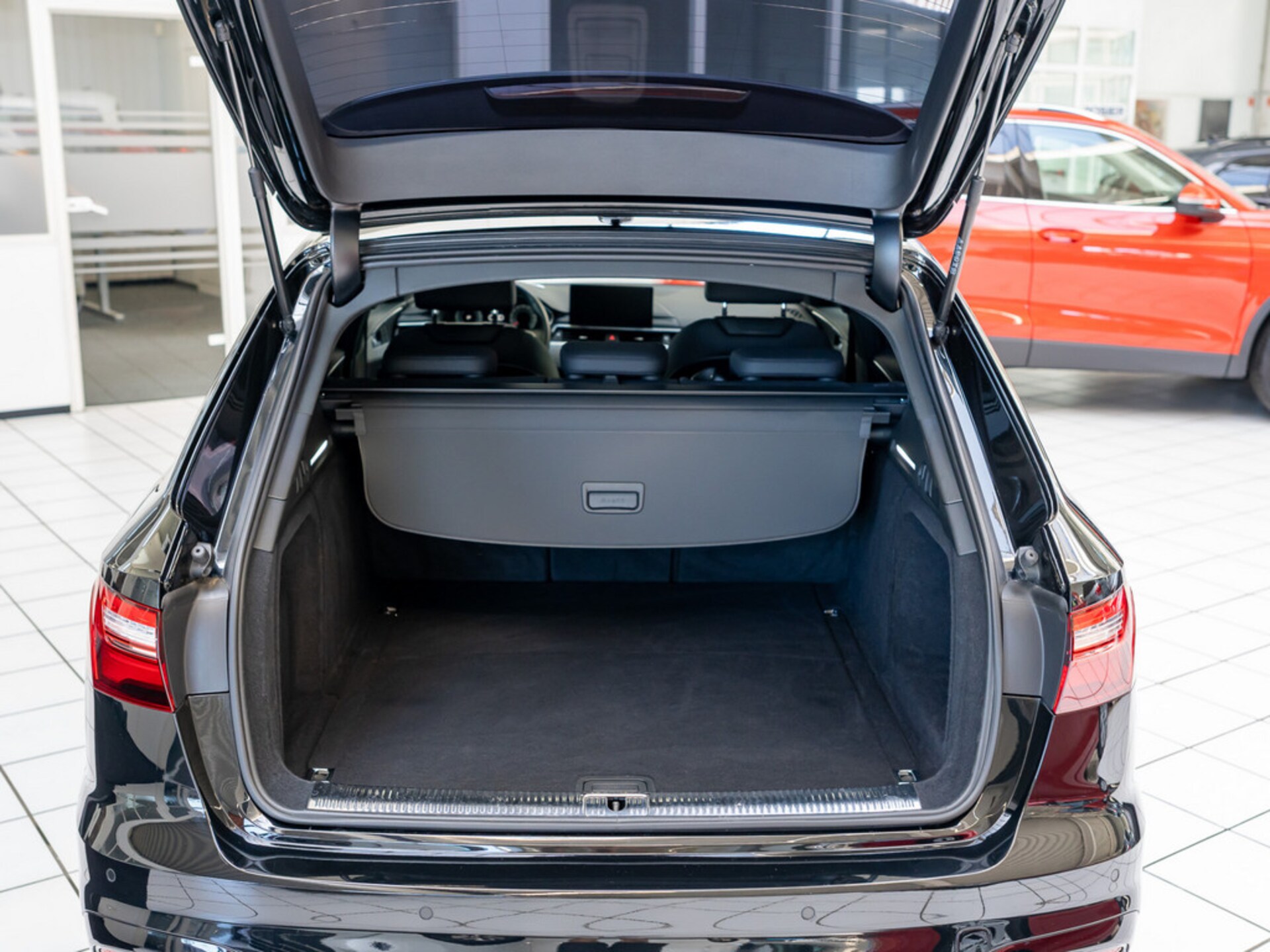 Audi A4 Avant S line