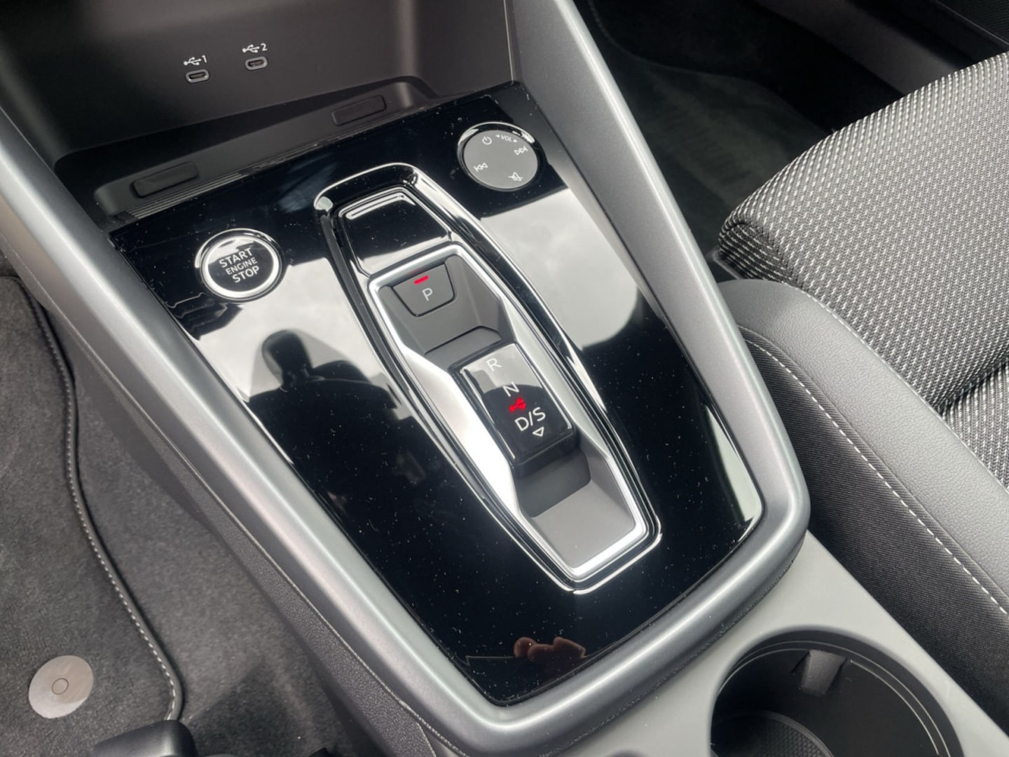 Bild über Audi A3 Sportback TFSI e advanced 40 TFSI e S tronic - für weitere Informationen kontaktieren Sie den Audi Partner