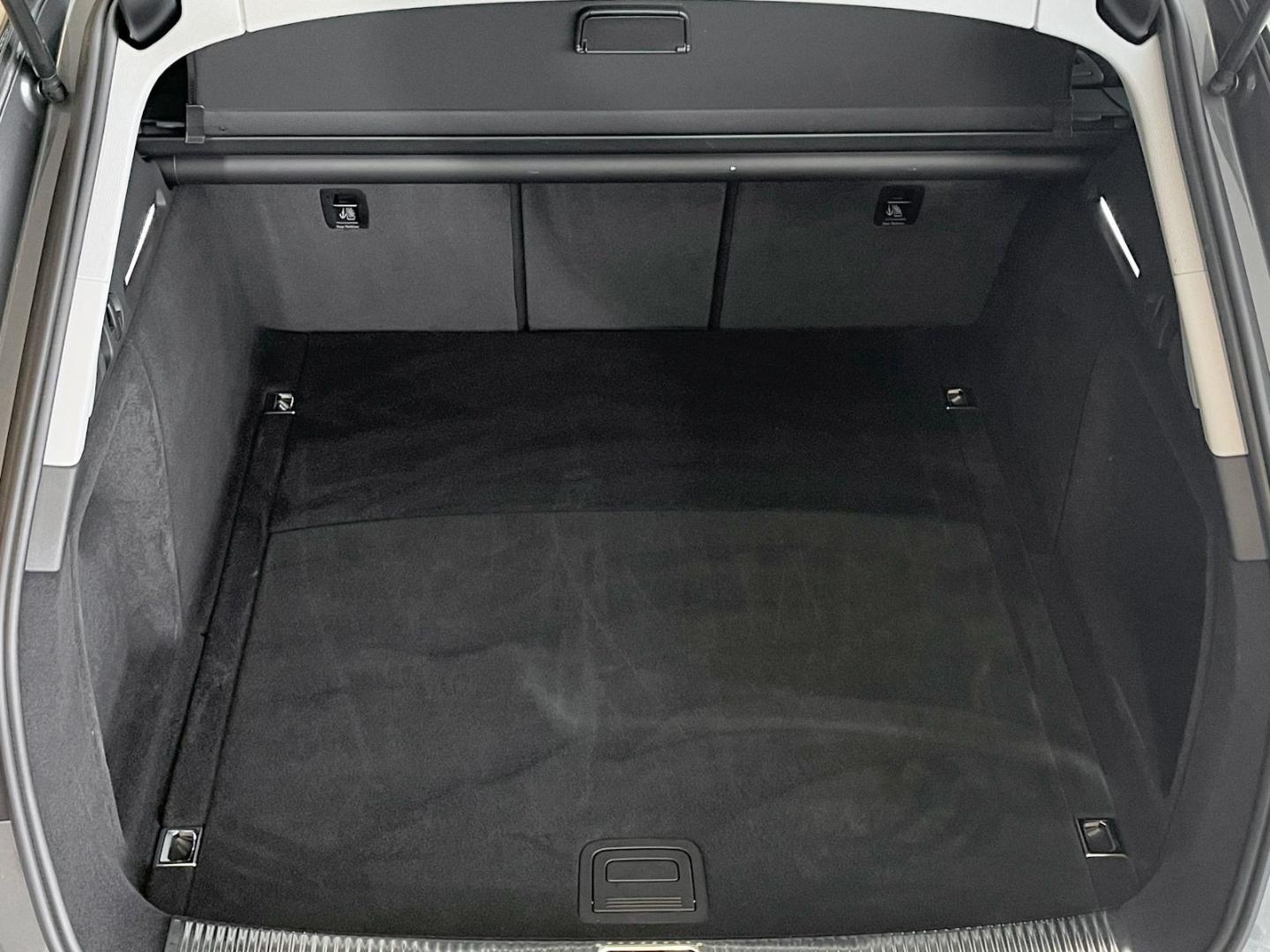 Image about Audi A4 Avant S line 40 TDI S tronic