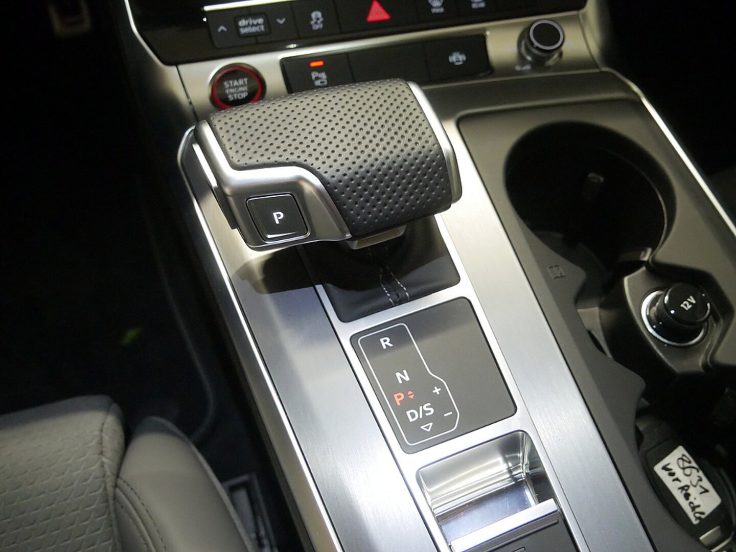 Bild über Audi S6 Avant TDI quattro tiptronic - für weitere Informationen kontaktieren Sie den Audi Partner