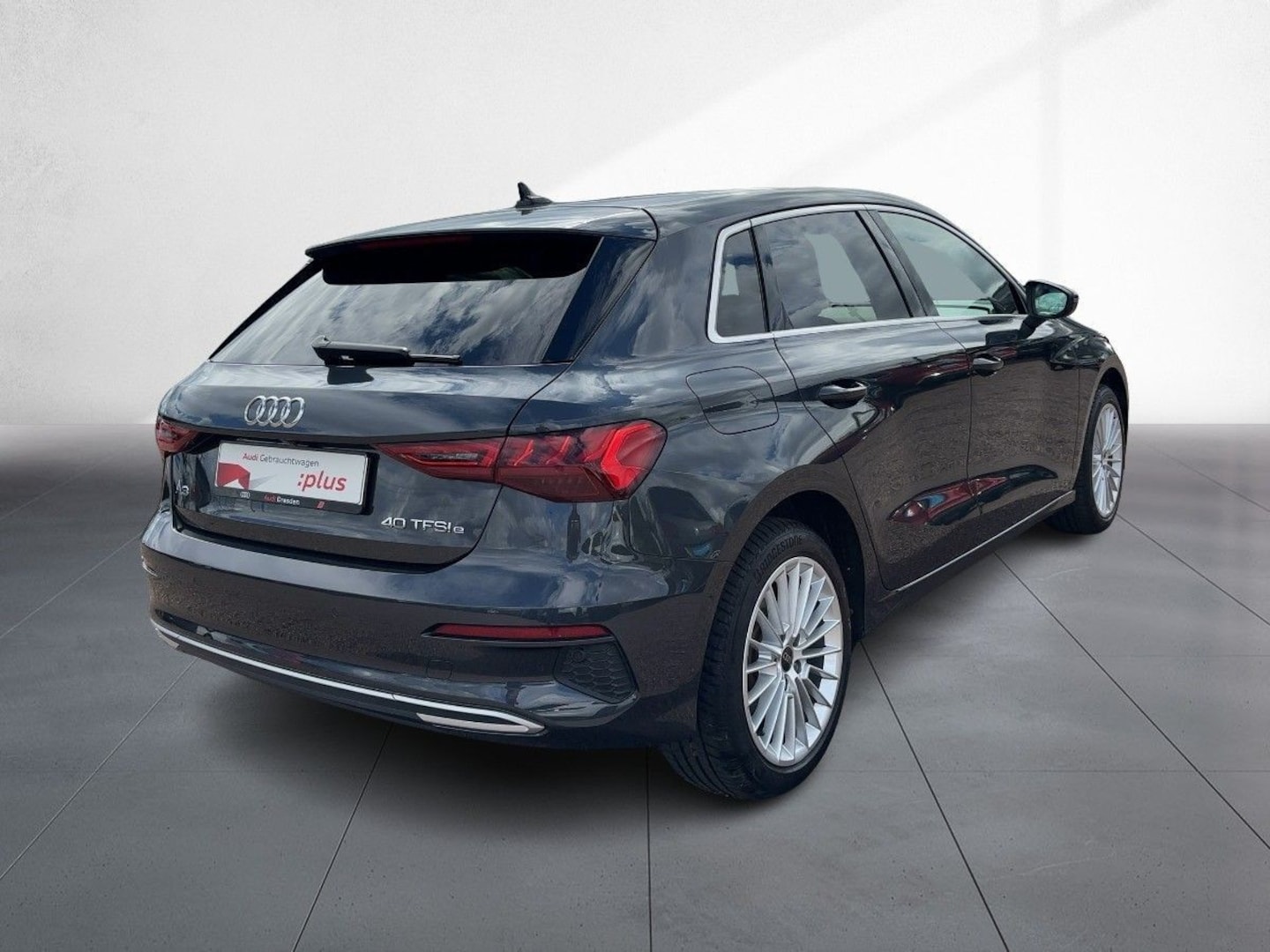 Bild über Audi A3 Sportback TFSI e advanced 40 TFSI e S tronic - für weitere Informationen kontaktieren Sie den Audi Partner