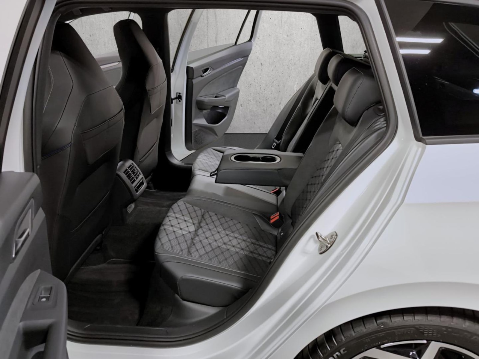 Volkswagen Golf Variant – Bild 12