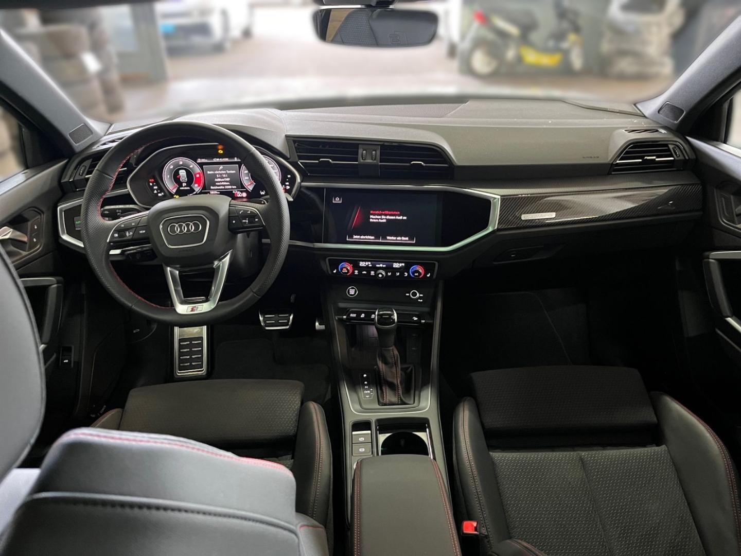 Bild über Audi Q3 TDI quattro 142 kW S tronic - für weitere Informationen kontaktieren Sie den Audi Partner