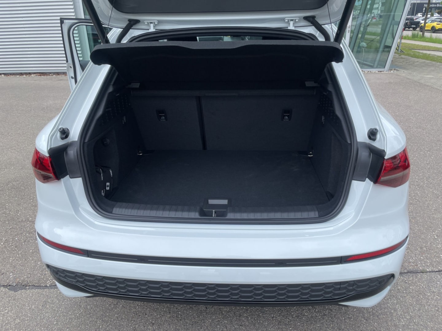 Bild über Audi A3 Sportback TFSI e advanced 40 TFSI e S tronic - für weitere Informationen kontaktieren Sie den Audi Partner