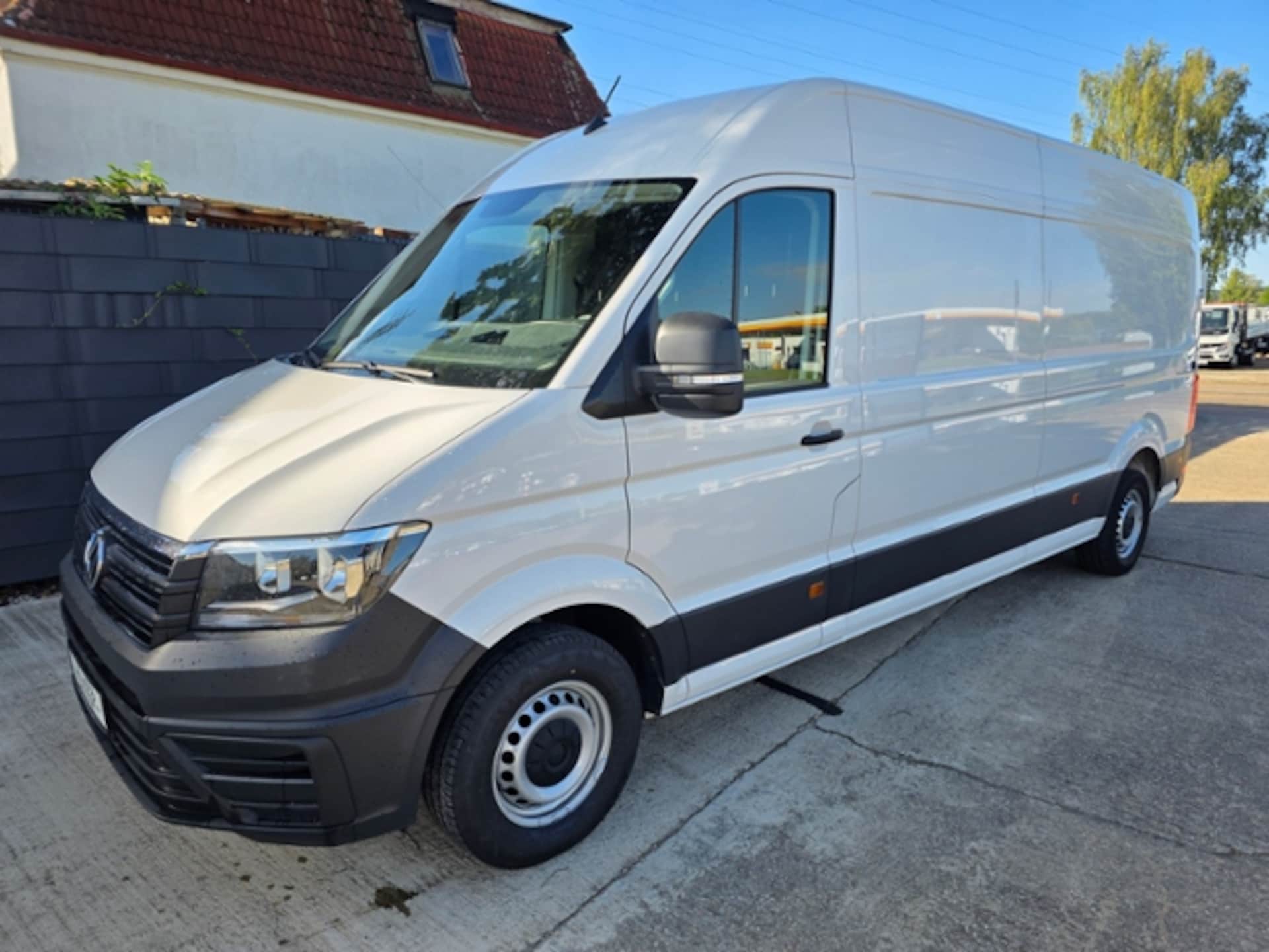 Volkswagen Crafter Kasten langer Radstand