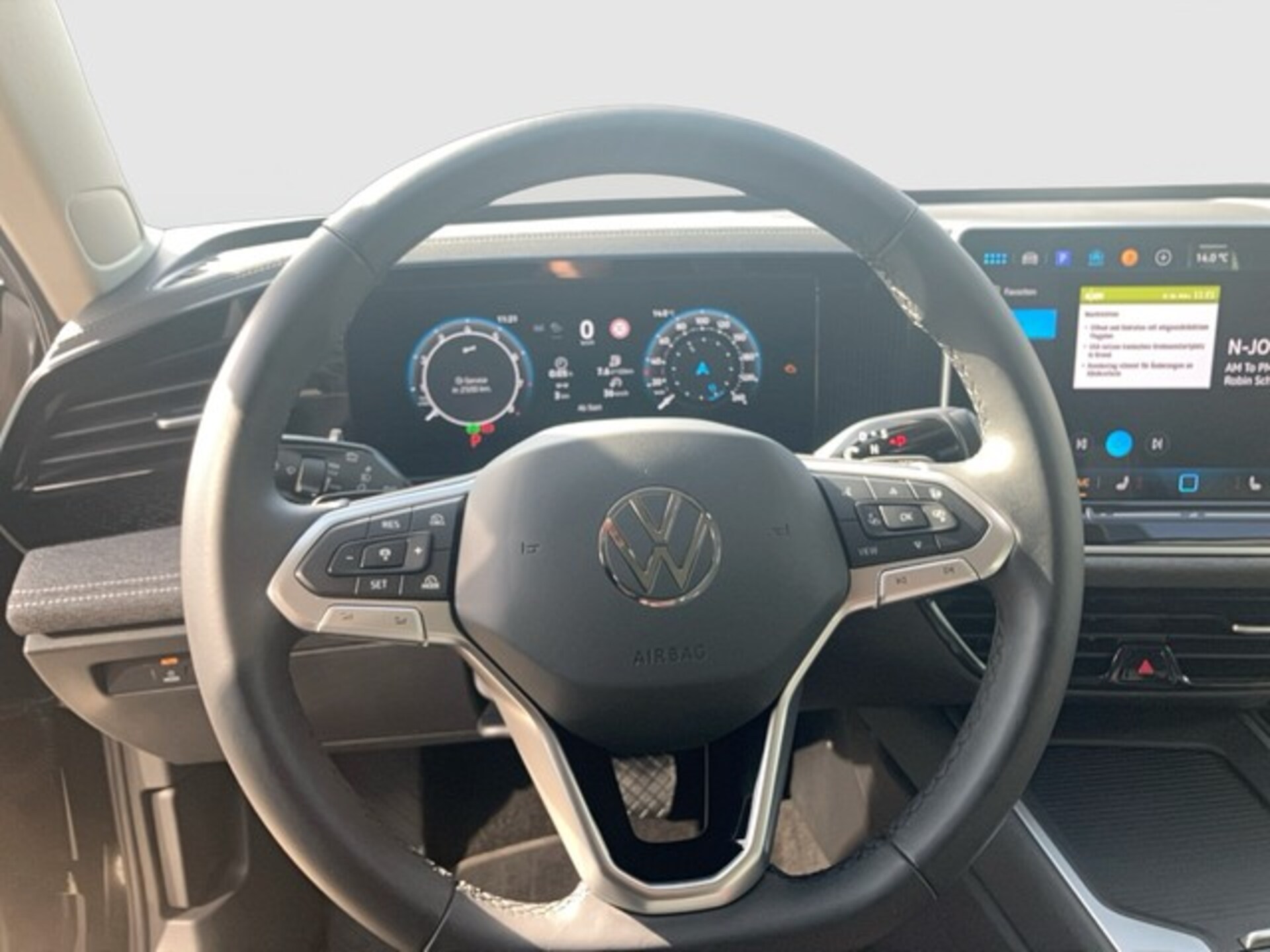 Volkswagen Passat Basis-Modell