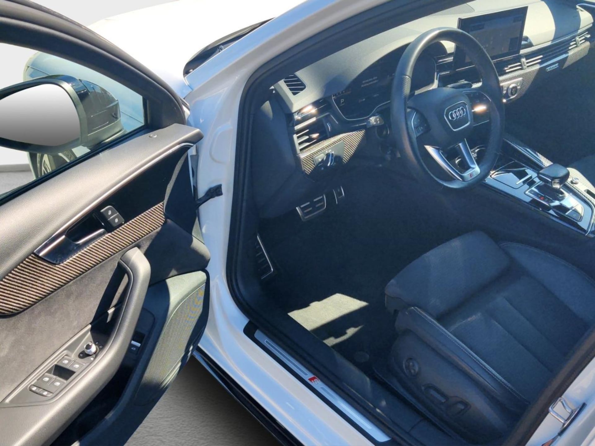 Audi A4 Avant S line