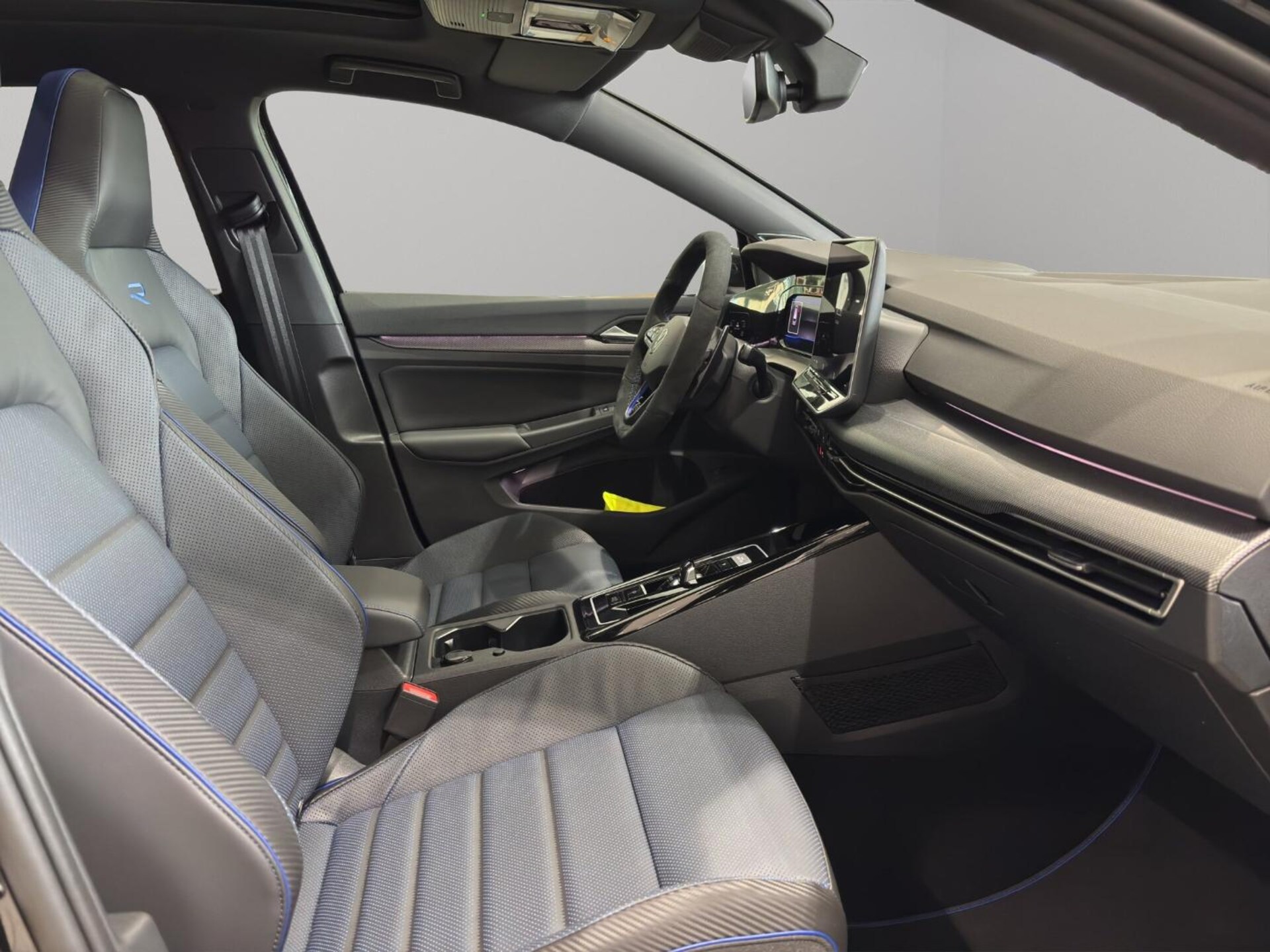 Volkswagen Golf Variant R