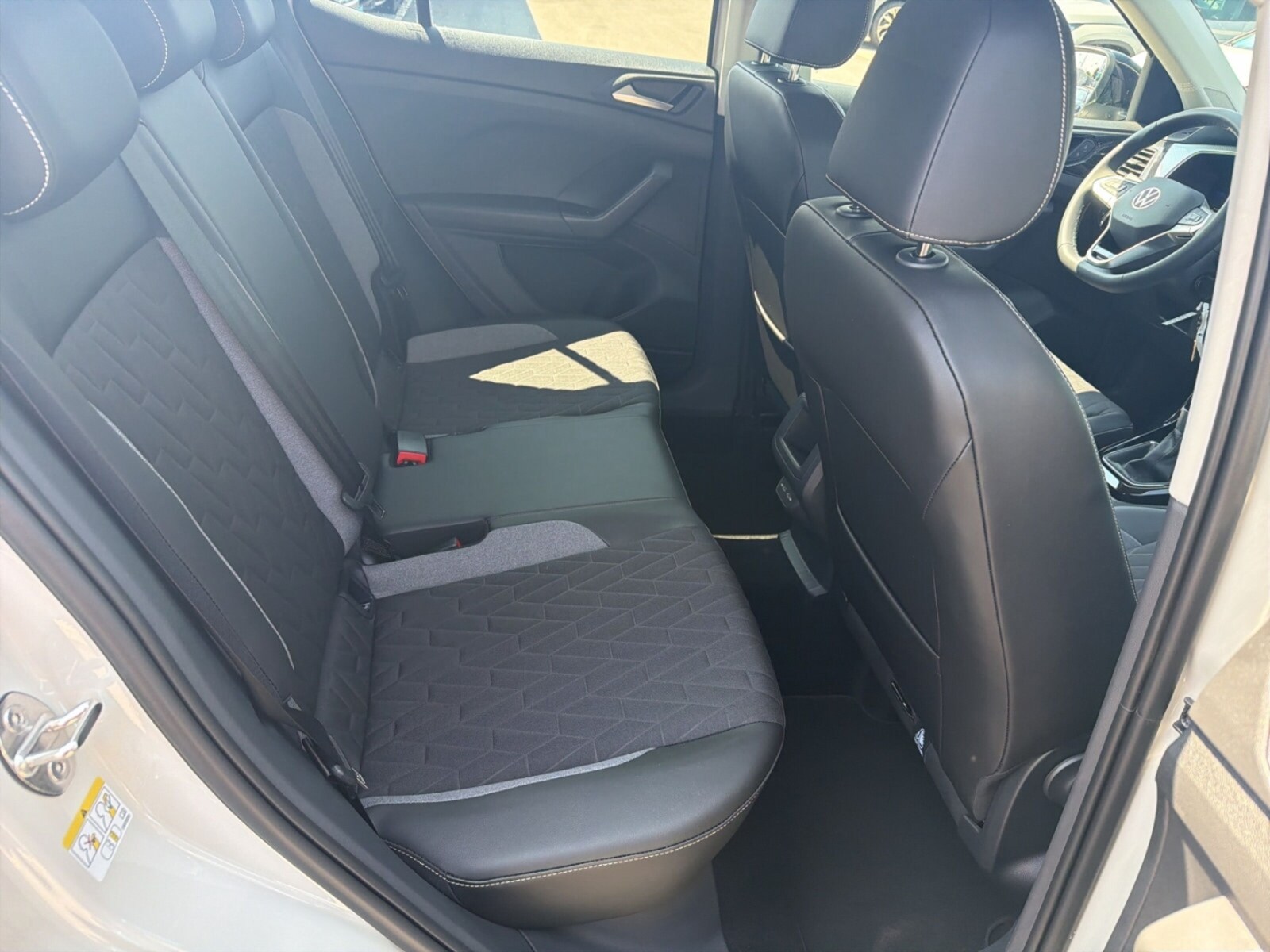 Volkswagen T-Cross – Bild 8