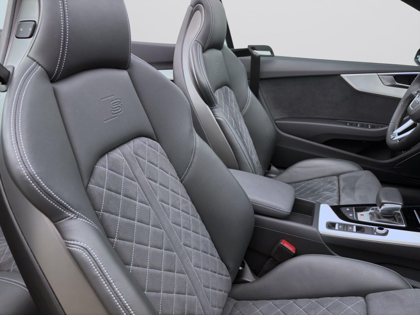 Bild über Audi S5 Cabriolet TFSI quattro tiptronic - für weitere Informationen kontaktieren Sie den Audi Partner