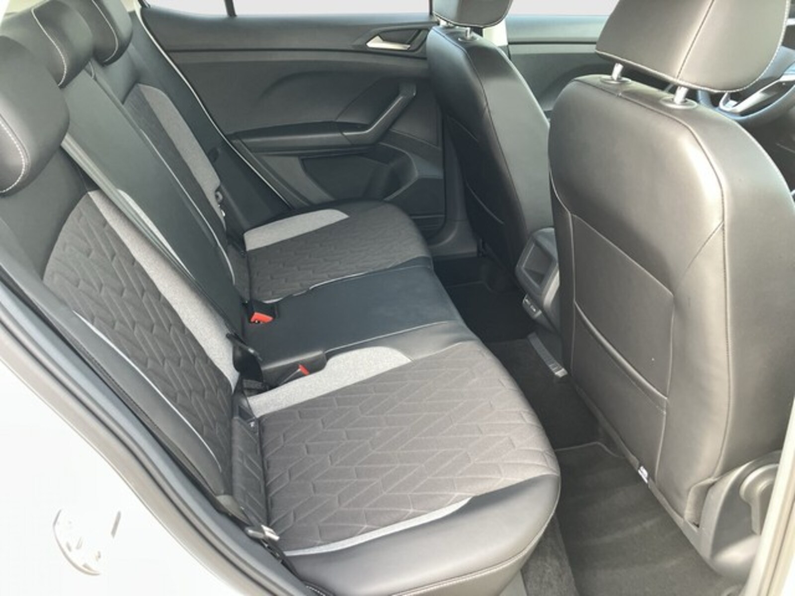 Volkswagen T-Cross – Bild 15
