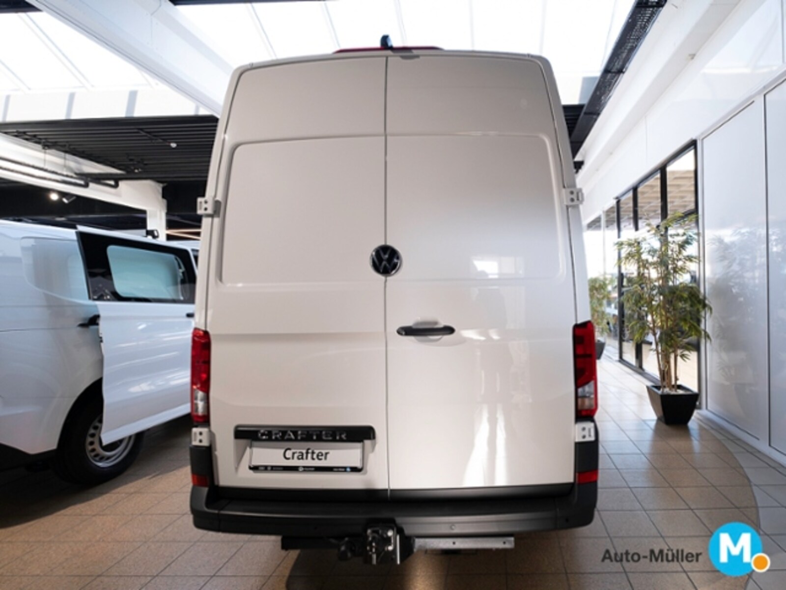 Volkswagen Crafter Kasten mittlerer Radstand – Bild 3
