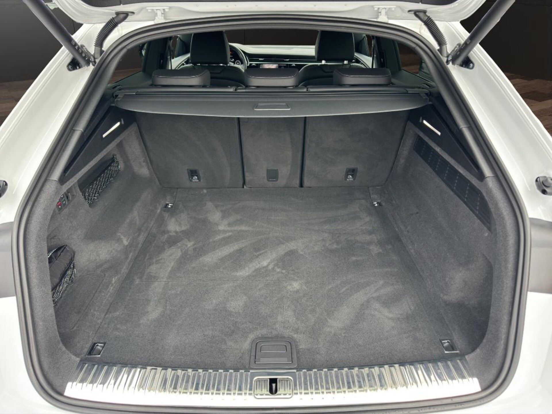 Audi Q8 SUV