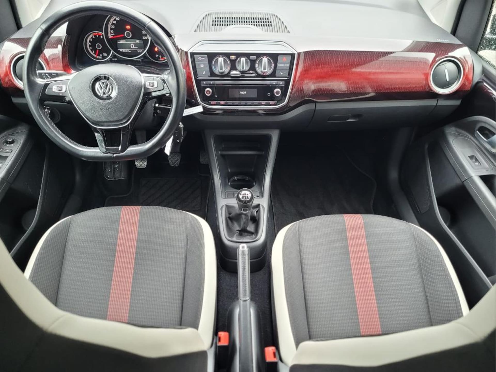 Volkswagen up! high up!