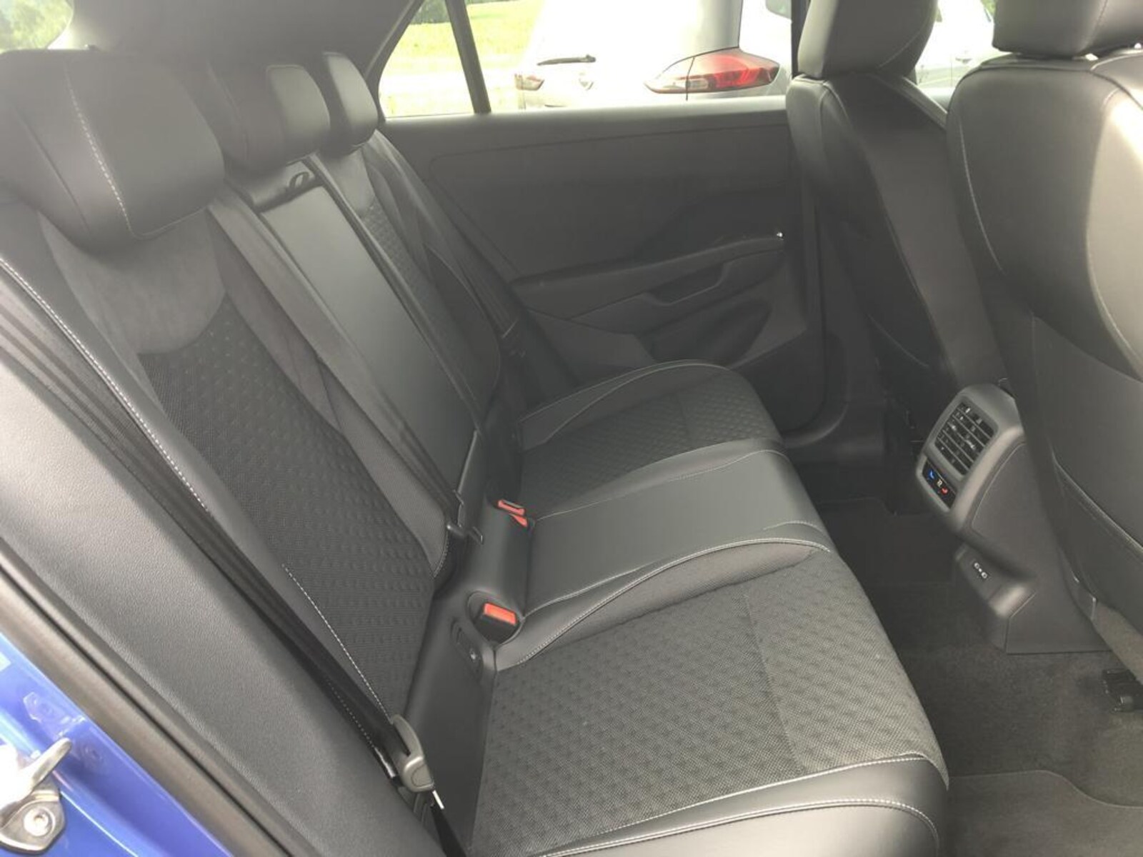 Volkswagen T-Roc – Bild 10