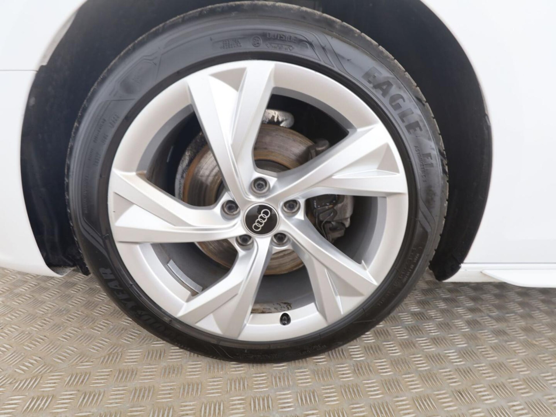 Audi A4 Avant S line