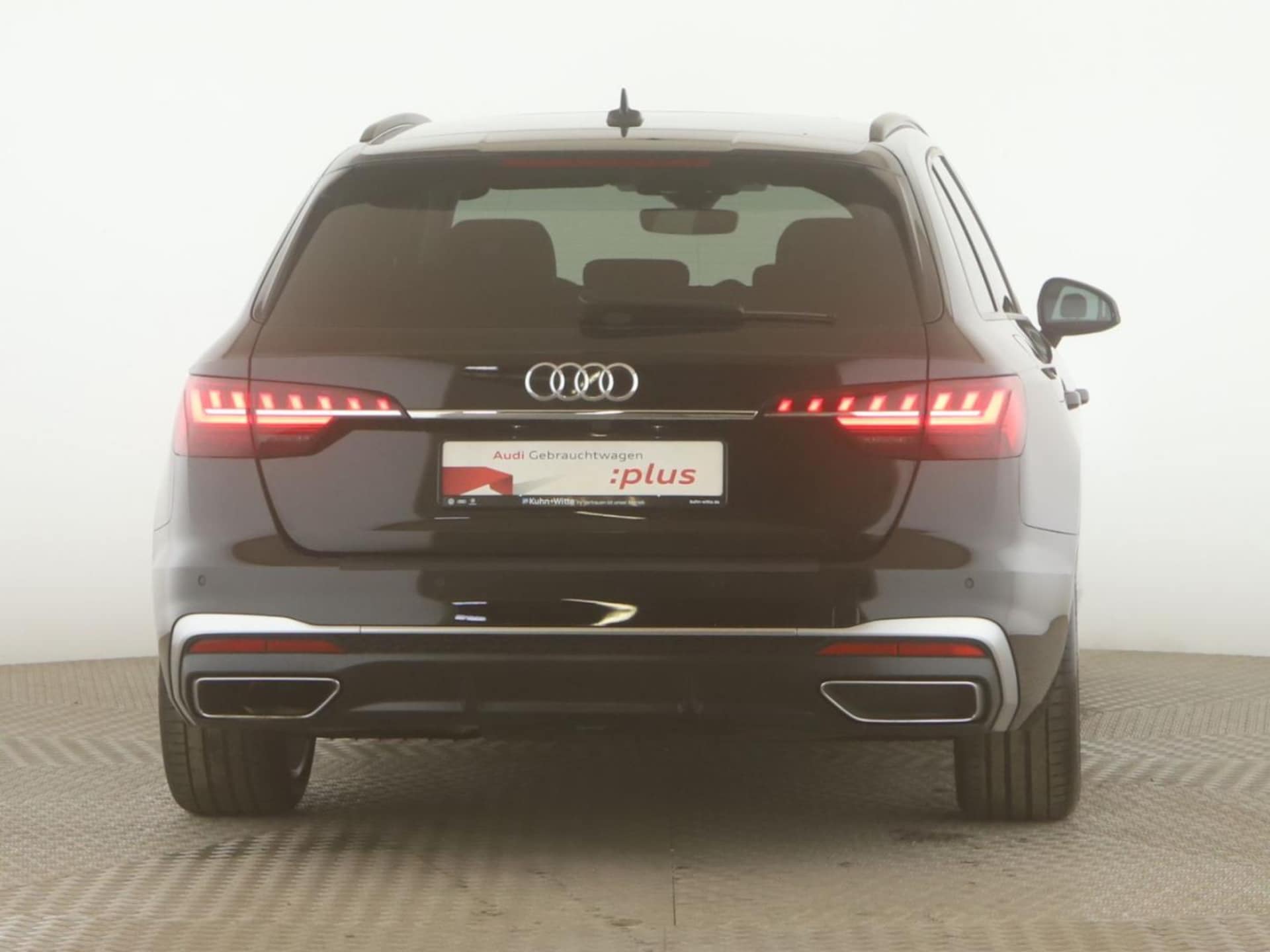 Audi A4 Avant S line