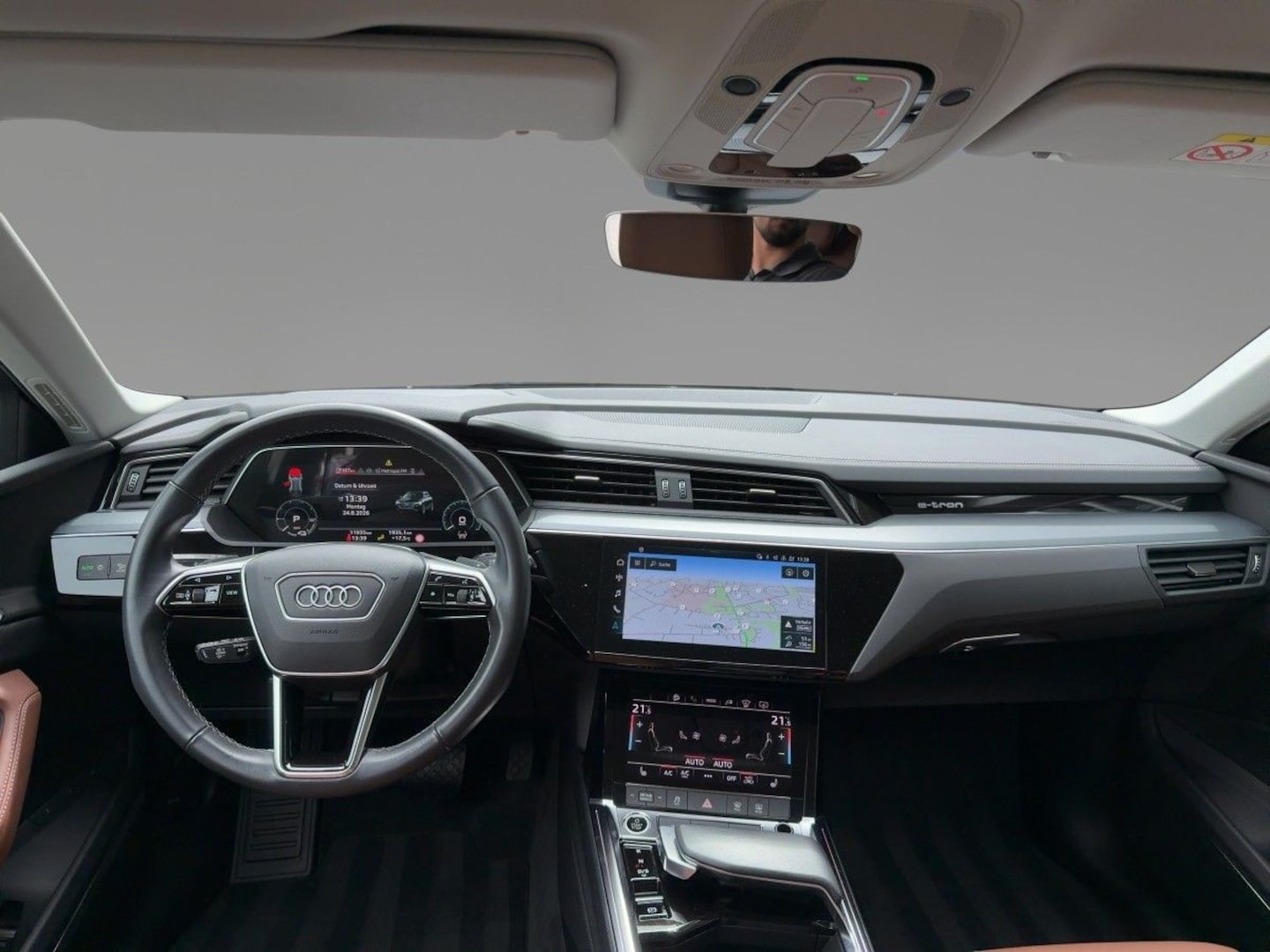 Bild über Audi Q8 e-tron advanced 55 e-tron quattro - für weitere Informationen kontaktieren Sie den Audi Partner