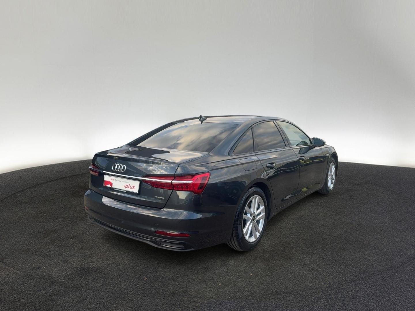 Bild über Audi A6 Limousine TFSI e 50 TFSI e quattro S tronic - für weitere Informationen kontaktieren Sie den Audi Partner