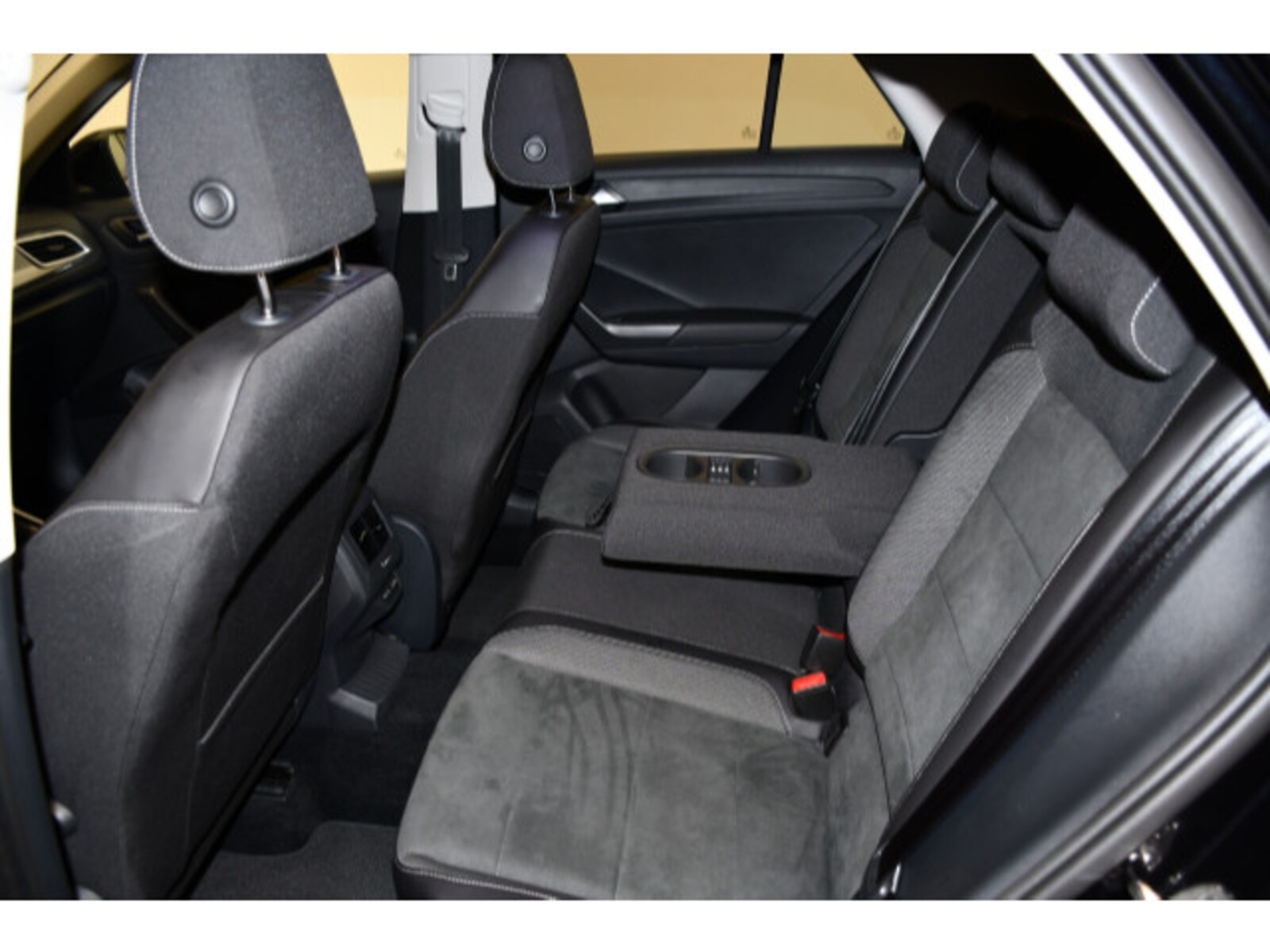 Volkswagen T-Roc – Bild 9