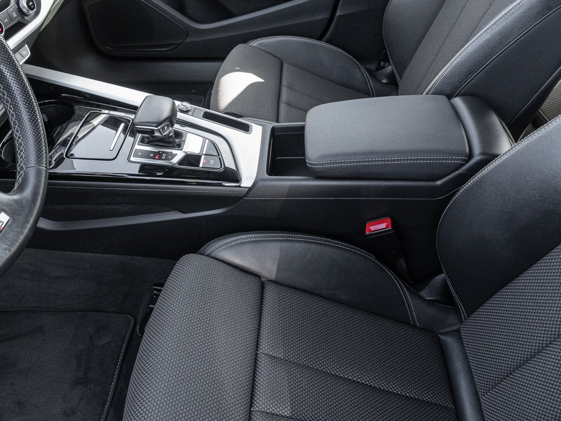 Audi A4 Avant S line