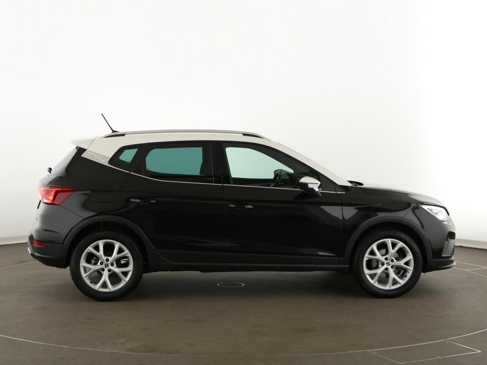 SEAT Arona – Bild 8