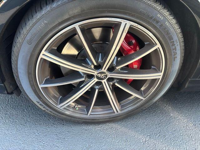 2022 Audi SQ7