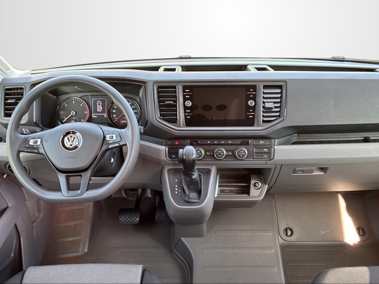 Volkswagen Crafter Kasten mittlerer Radstand – Bild 10