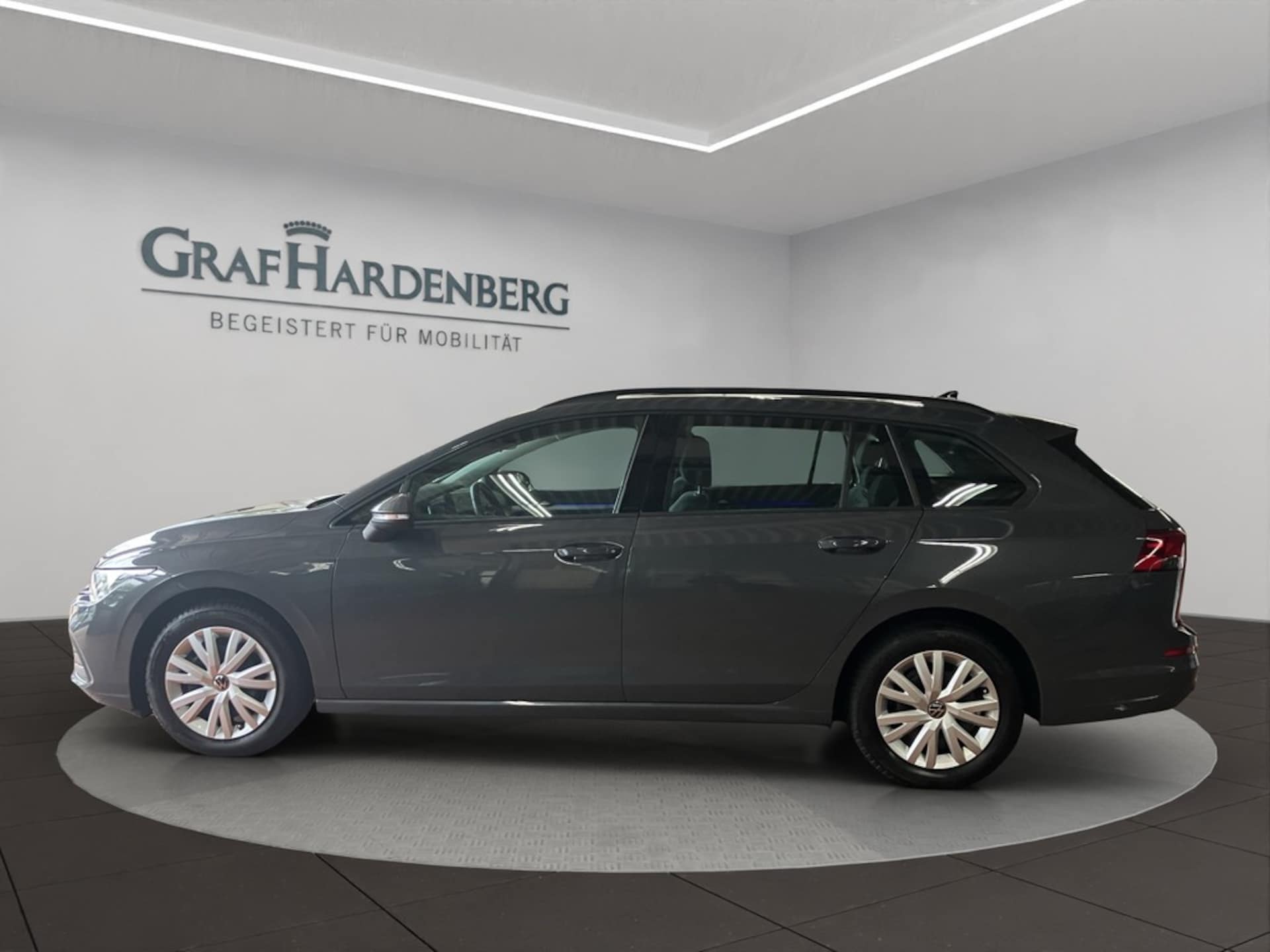Volkswagen Golf Variant Life