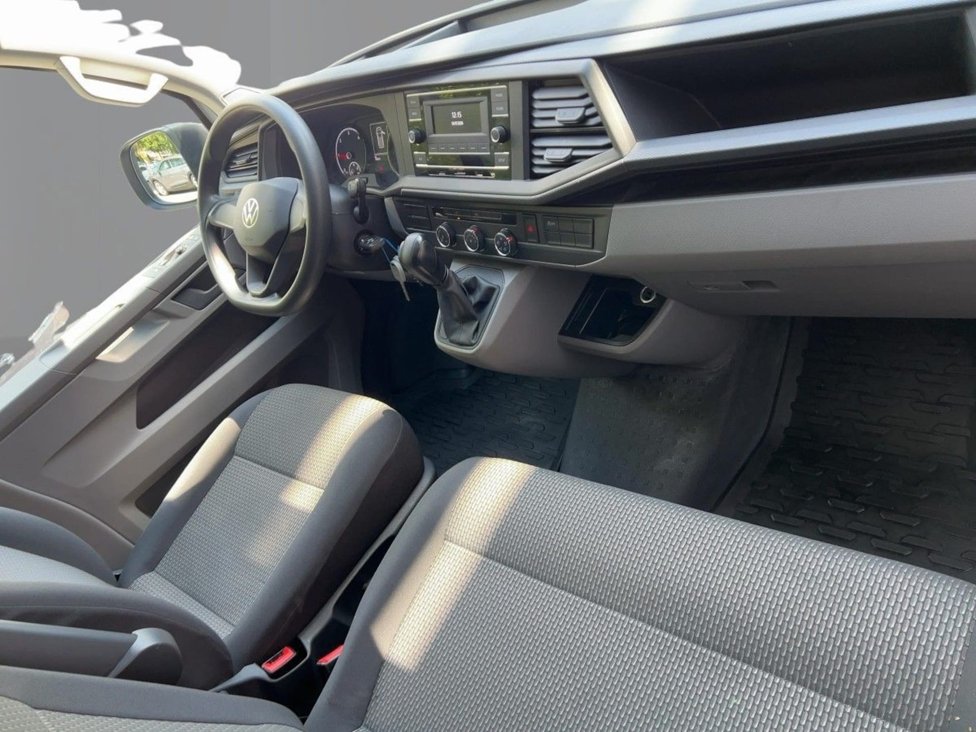 Volkswagen T6.1 Transporter Kasten kurzer Radstand