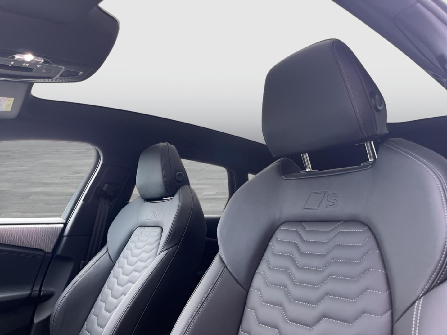 Bild über Audi A6 Avant e-tron S line business e-tron quattro 315 kW - für weitere Informationen kontaktieren Sie den Audi Partner