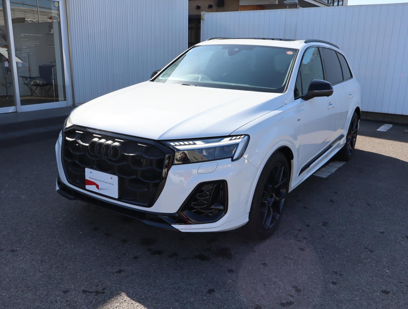 Audi Q7 SUV 55 TFSI quattro S line 250(340) kW(PS) tiptronic for more details contact your dealer