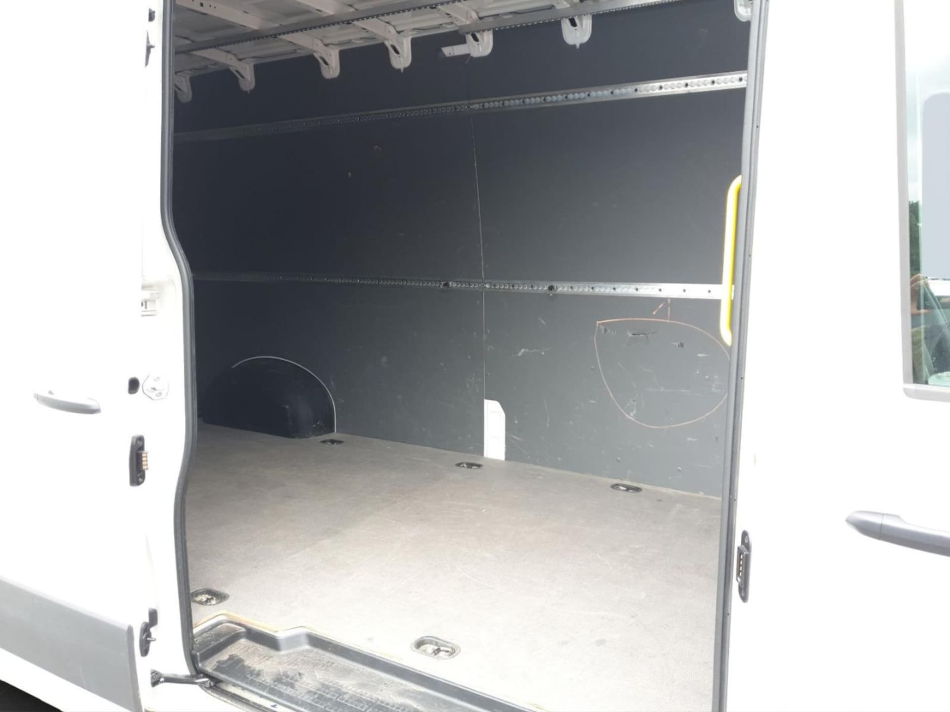 Volkswagen Crafter Kasten langer Radstand