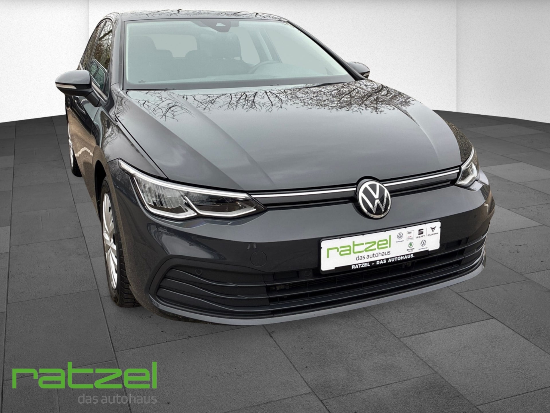 Volkswagen Golf Life