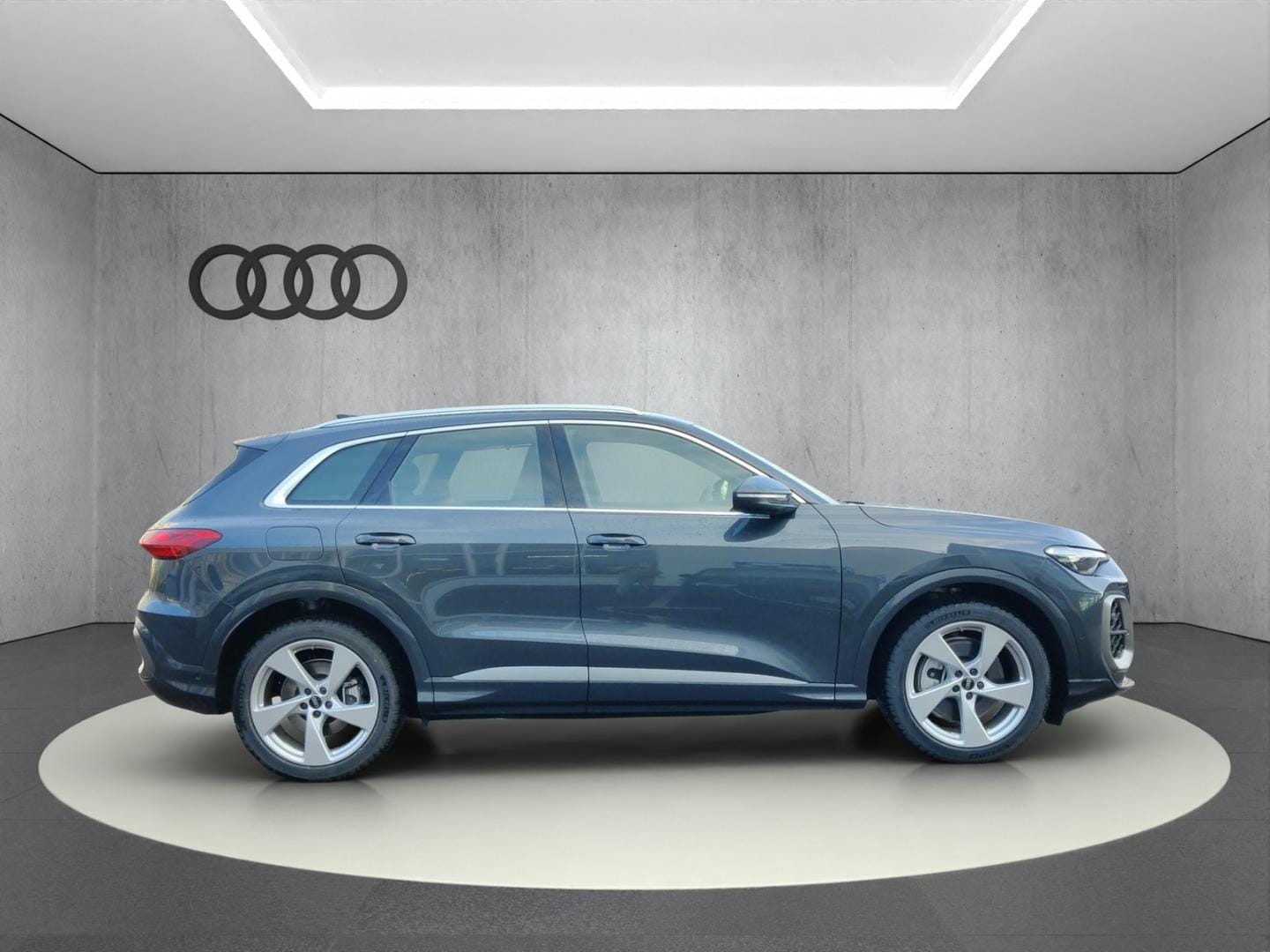 Bild über Audi Q5 SUV TDI quattro 150 kW S tronic - für weitere Informationen kontaktieren Sie den Audi Partner