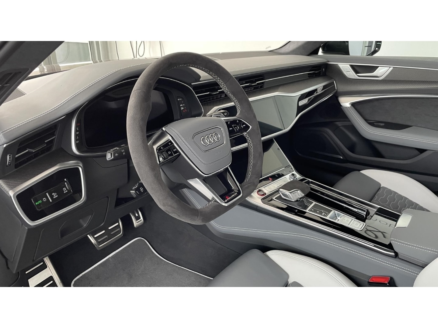 Image about Audi RS 6 Avant TFSI quattro tiptronic