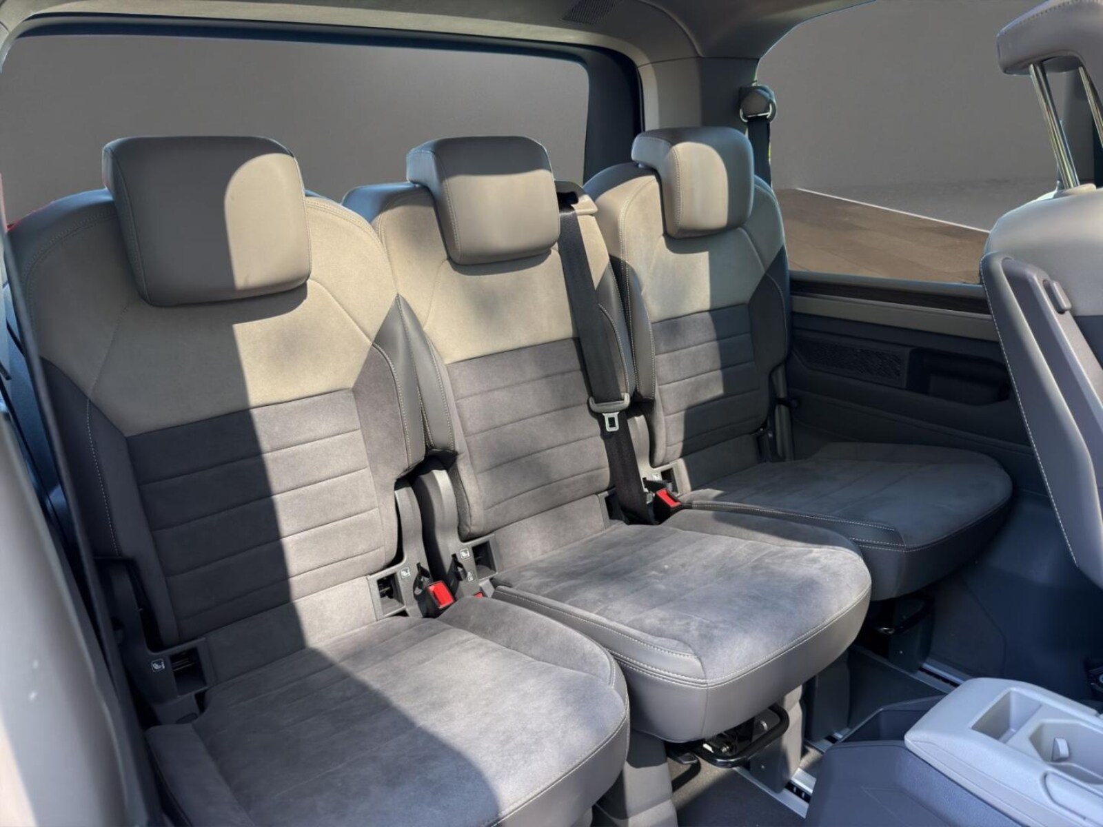 Volkswagen Multivan – Bild 16