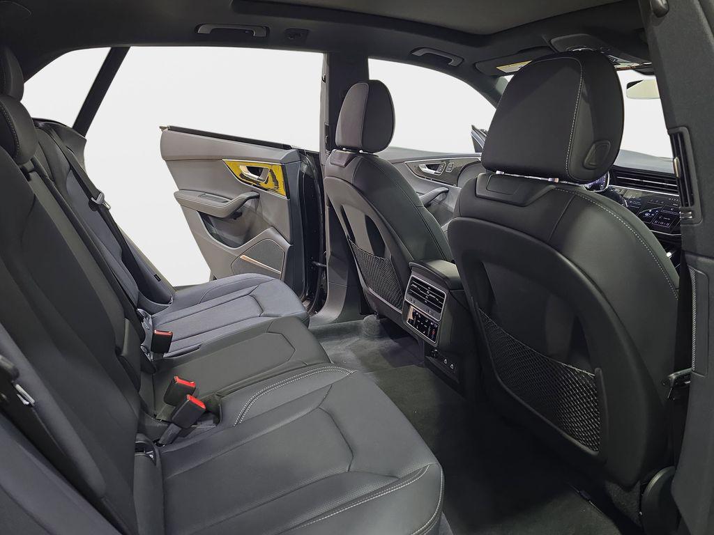 2025 Audi Q8 Premium Plus - Photo 13