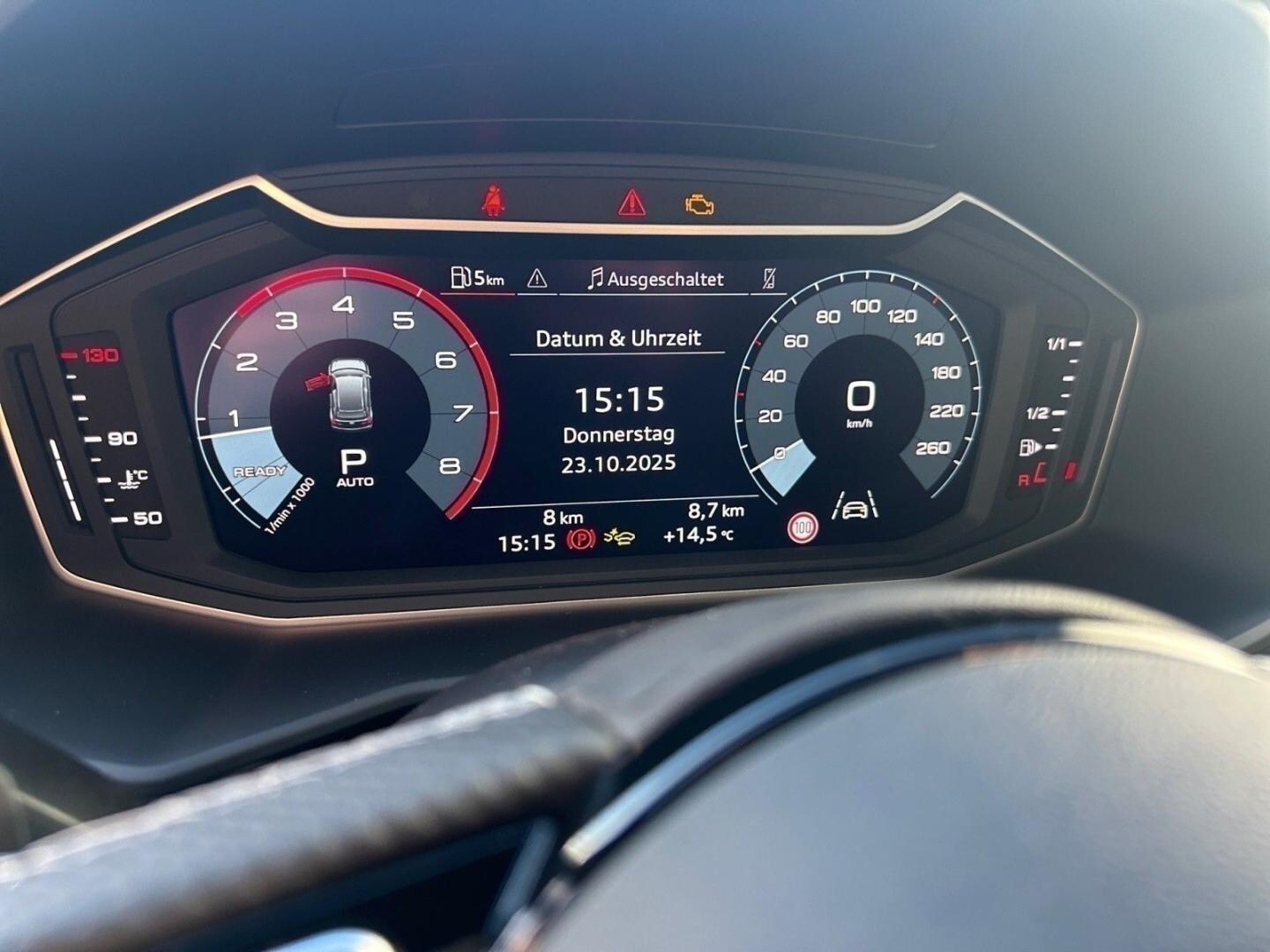Bild über Audi A1 Sportback S line 35 TFSI S tronic - für weitere Informationen kontaktieren Sie den Audi Partner
