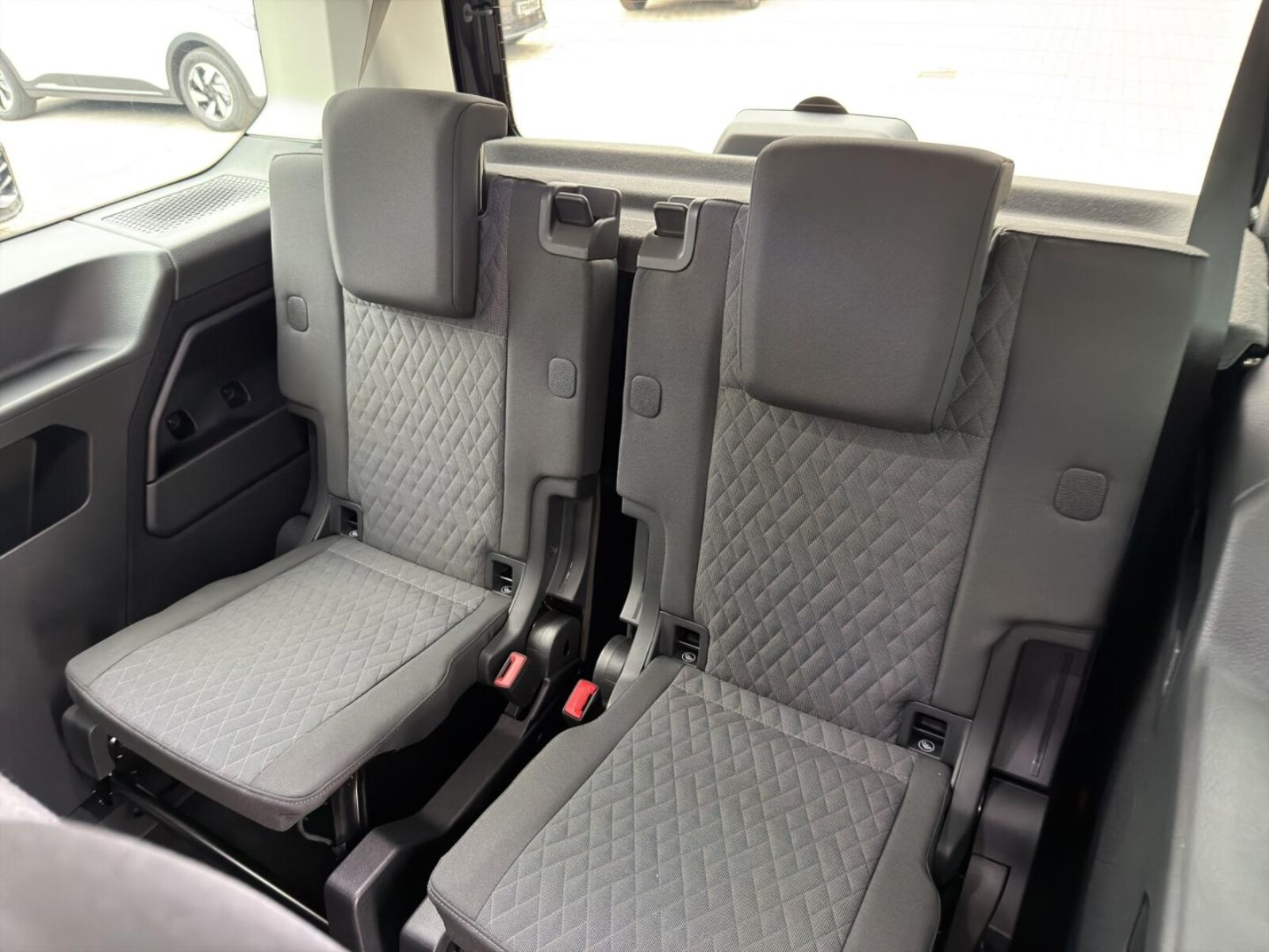 Volkswagen Caddy Maxi – Bild 15