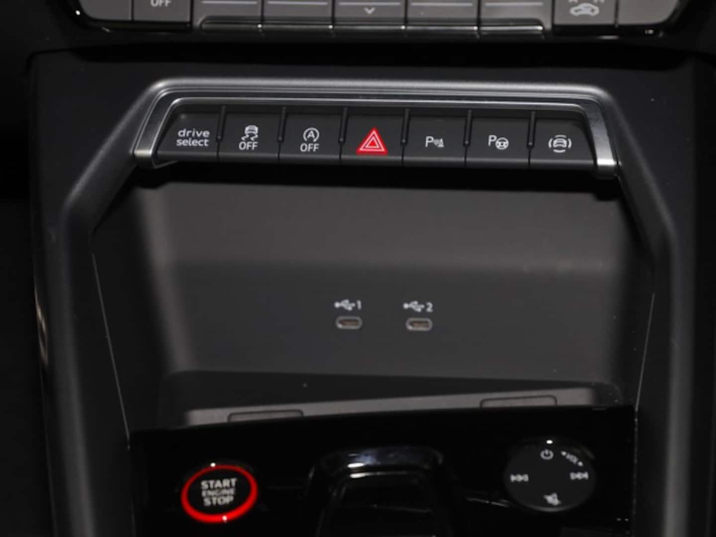 Bild über Audi S3 Sportback TFSI quattro S tronic - für weitere Informationen kontaktieren Sie den Audi Partner
