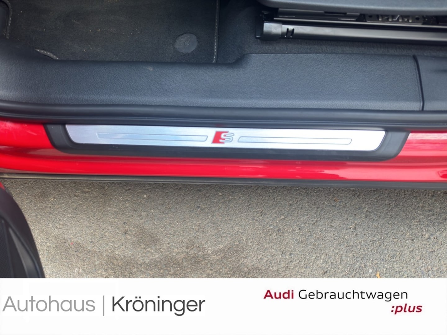 Bild über Audi Q3 S line 35 TFSI S tronic - für weitere Informationen kontaktieren Sie den Audi Partner