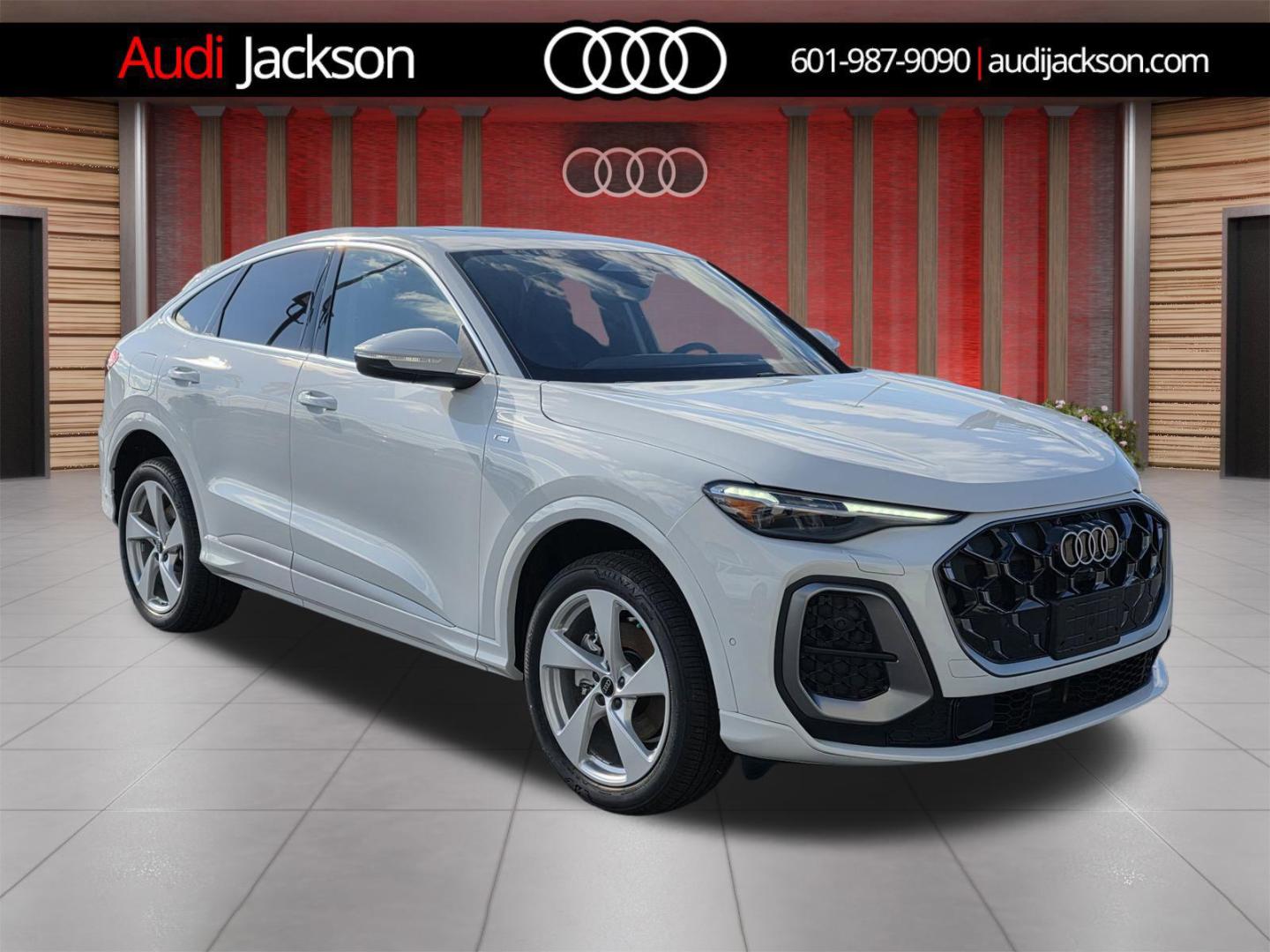 2025 Audi Q5 Sportback 45 Premium Plus's photo