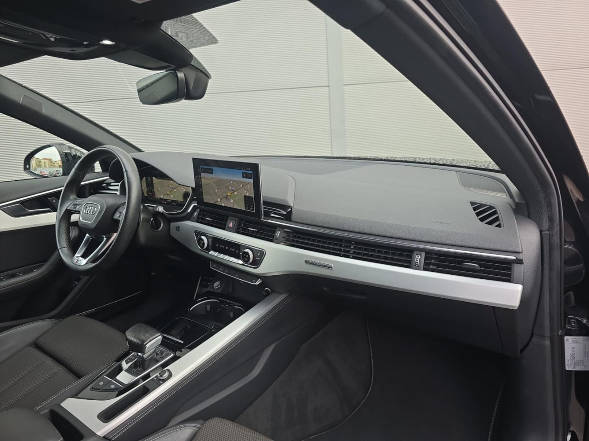 Audi A4 Avant S line